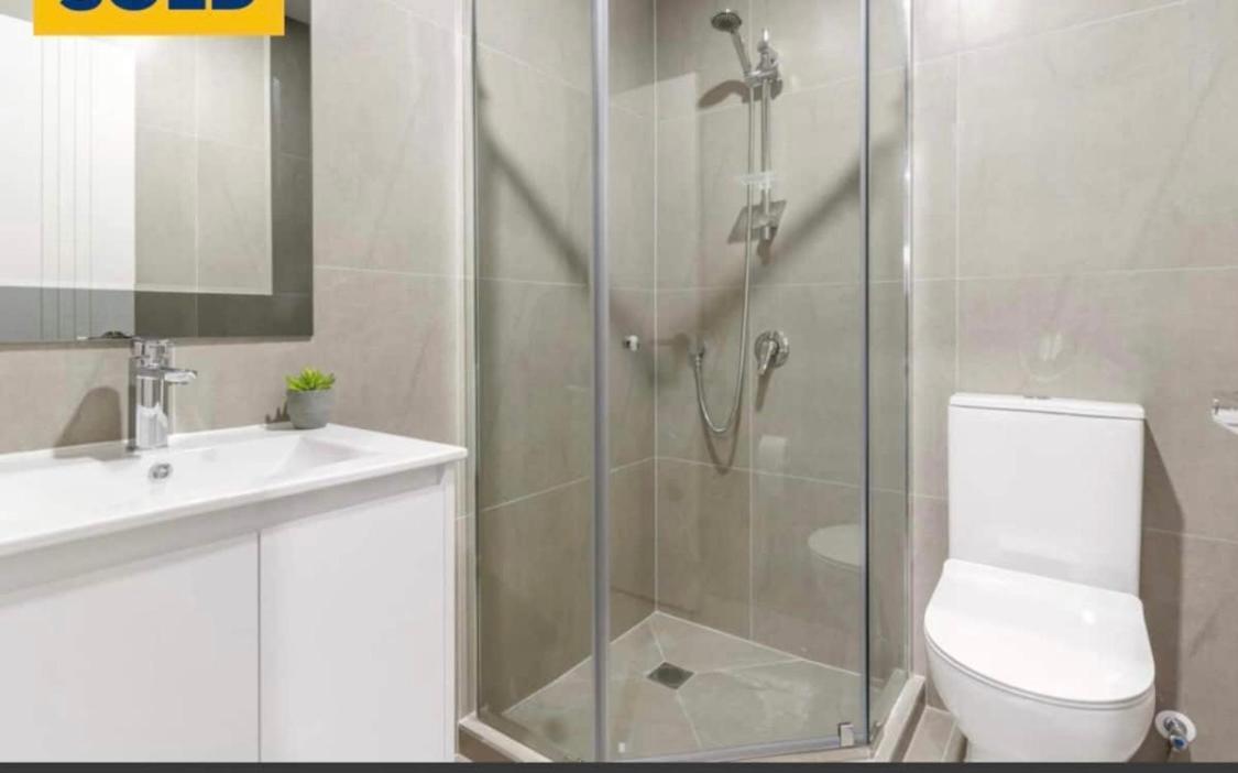 Private Double Bedroom With Attached Bathroom Near 12 Min To Auckland Airport Exterior photo
